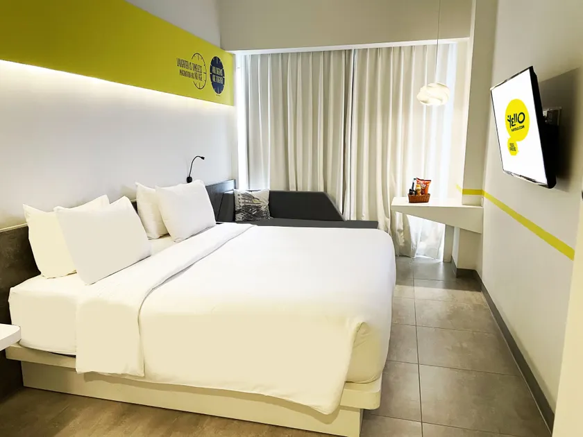 YELLO Hotel Paskal Bandung - Image 1