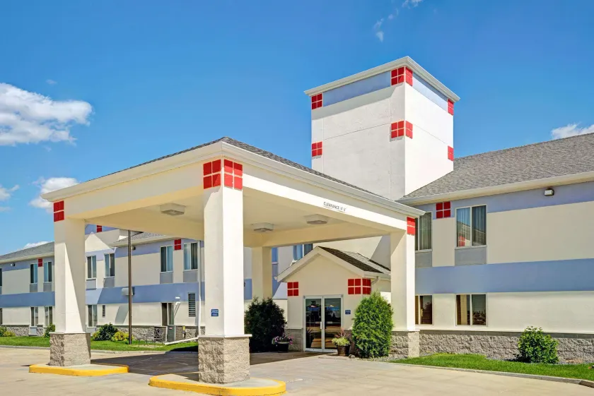 Baymont by Wyndham Wahpeton - Image 1
