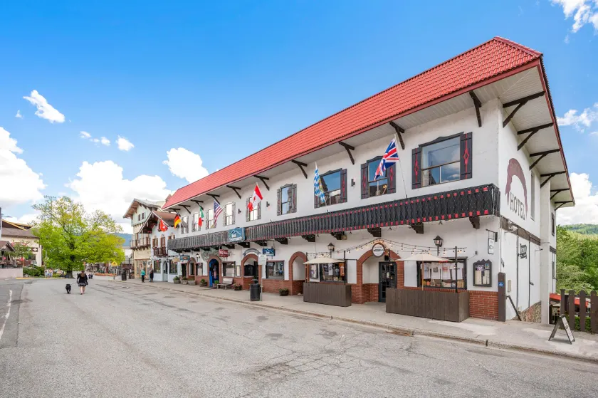 Hotel Leavenworth - Image 1