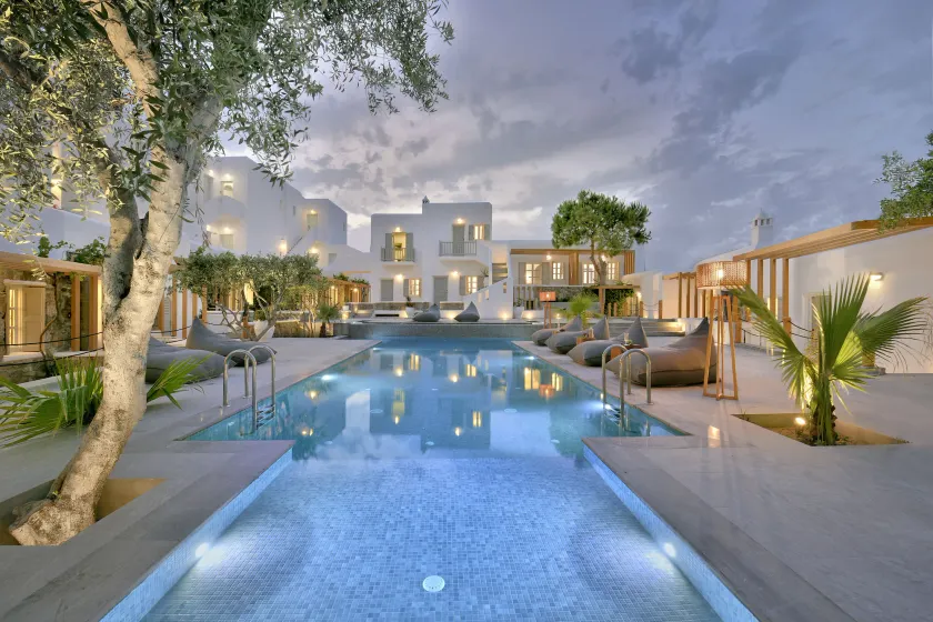 Hotel Petinos - Image 1