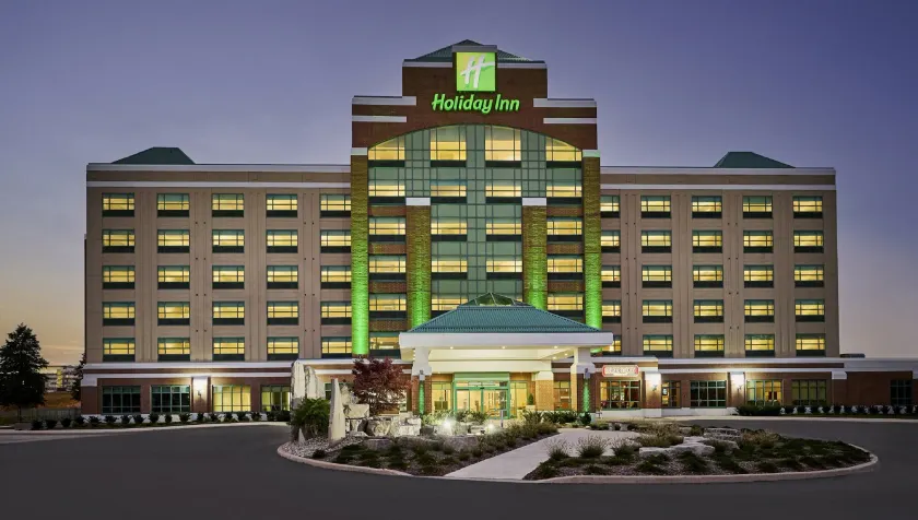 Holiday Inn & Suites Oakville at Bronte by IHG - Image 1