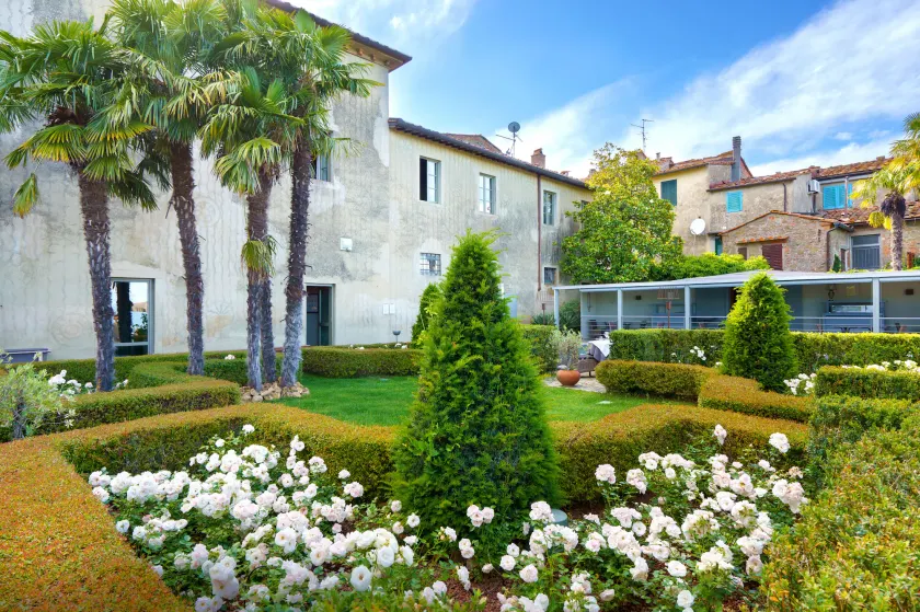 Villa Sassolini Suite & Rooms - Country Boutique Hotel - Image 1