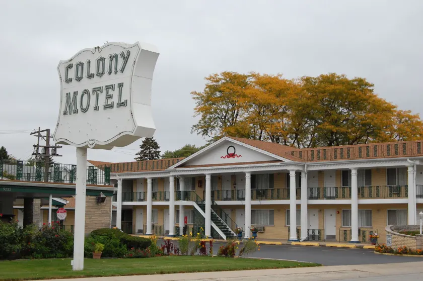 Colony Motel - Image 1
