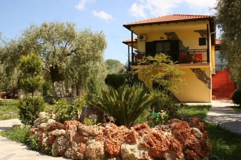 Hotel Maria - Image 1