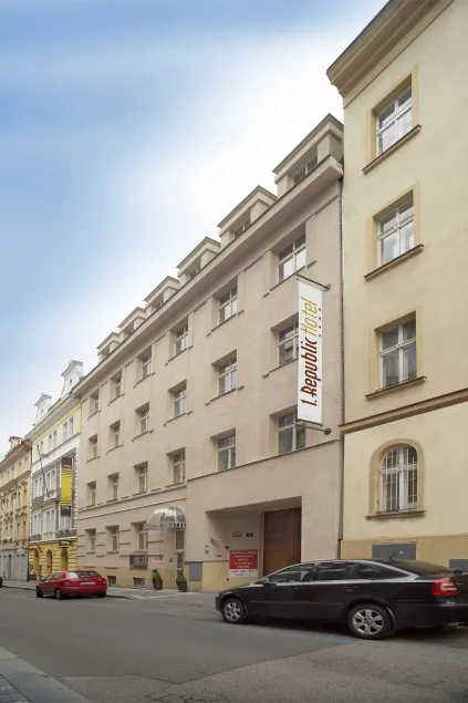 1.Republic Hotel - Image 1