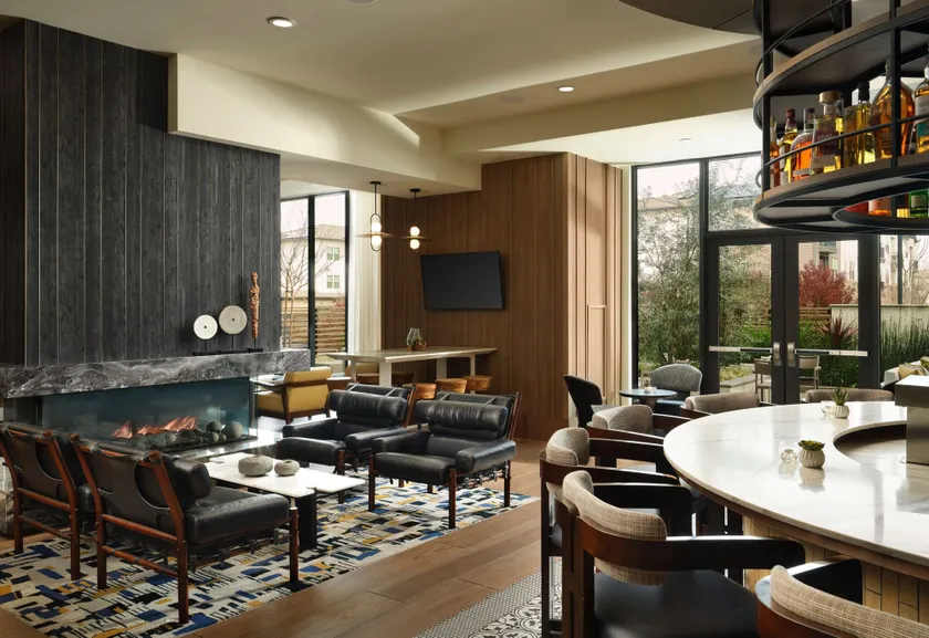 Hotel Centro Sonoma Wine Country, Tapestry Collection Hilton - Image 1