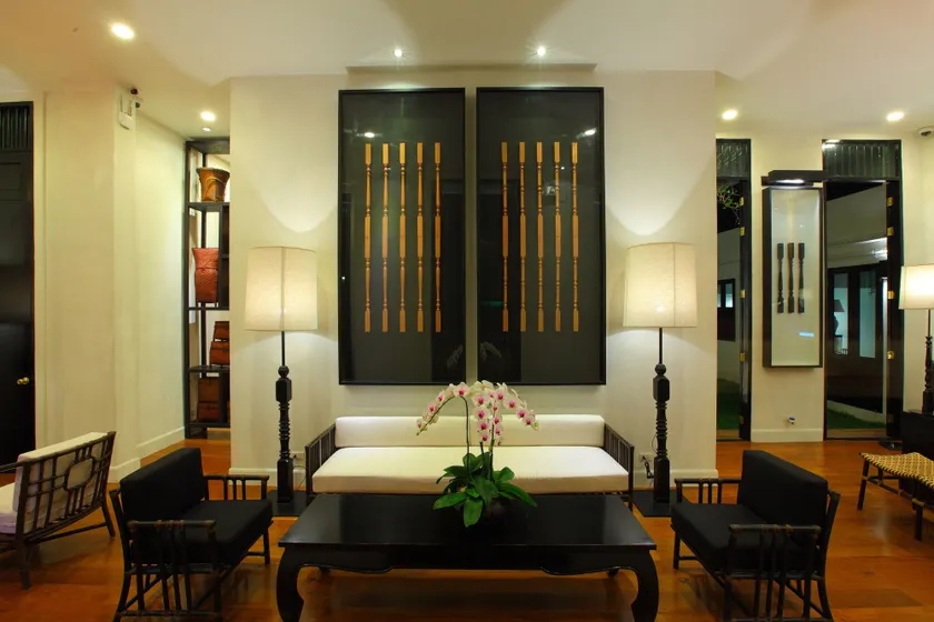 99 The Gallery Hotel - Image 1