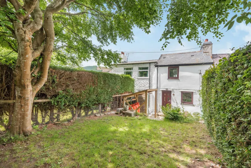 3 Tyn Y Mynydd - Image 1