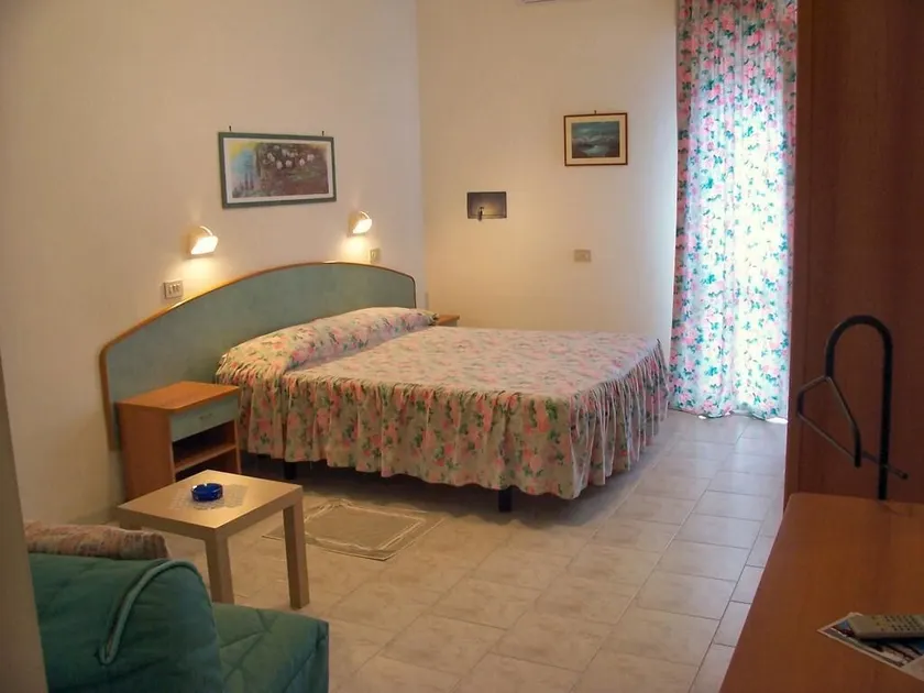 Hotel Vecchia Rimini - Image 1