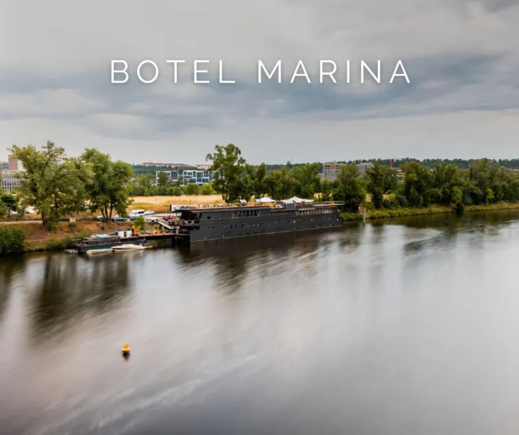 Botel Marina - Image 1