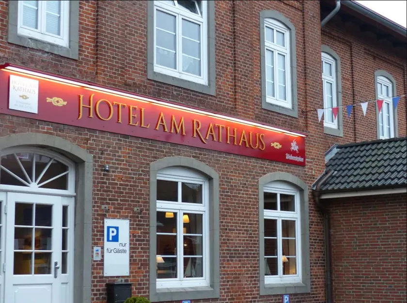Hotel Am Rathaus - Image 1