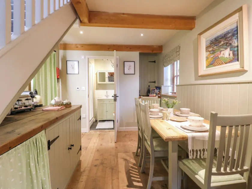 The Hayloft - Beautiful Barn Stay - Image 1