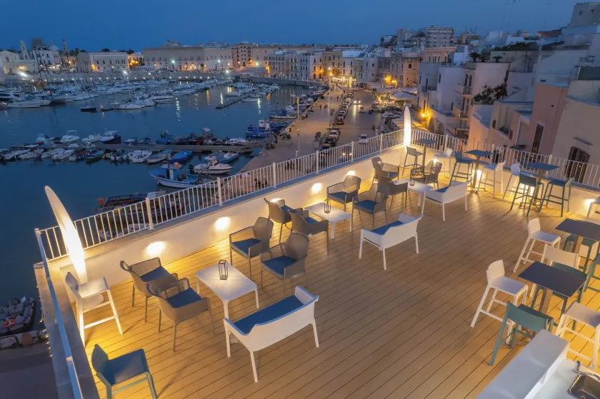 LA BANCHINA LUXURY SUITES - Image 1