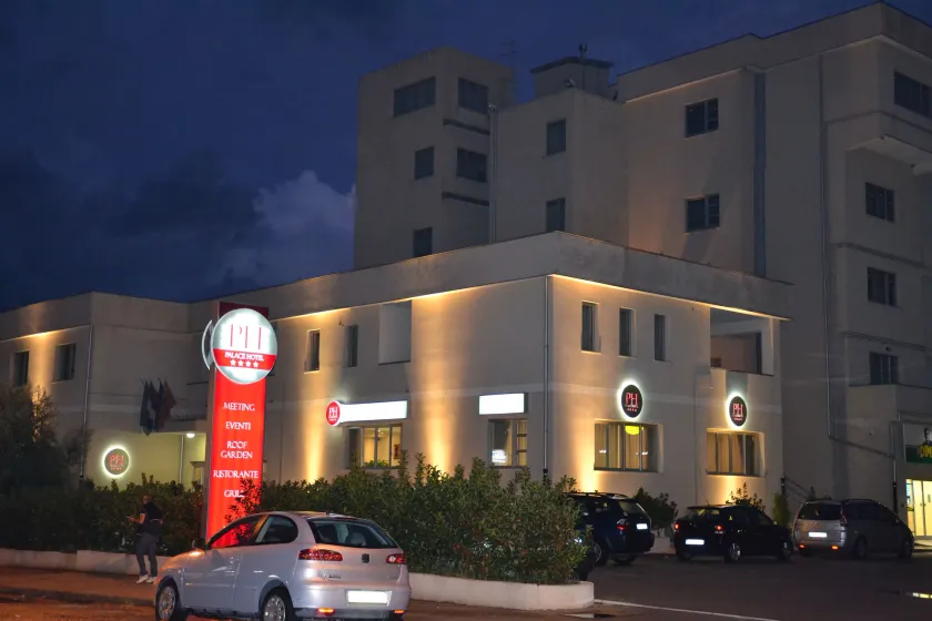 Hotel Palace Gioia Tauro - Image 1