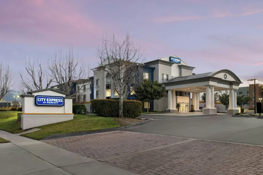 City Express By Marriott Rancho Cucamonga - Image 1
