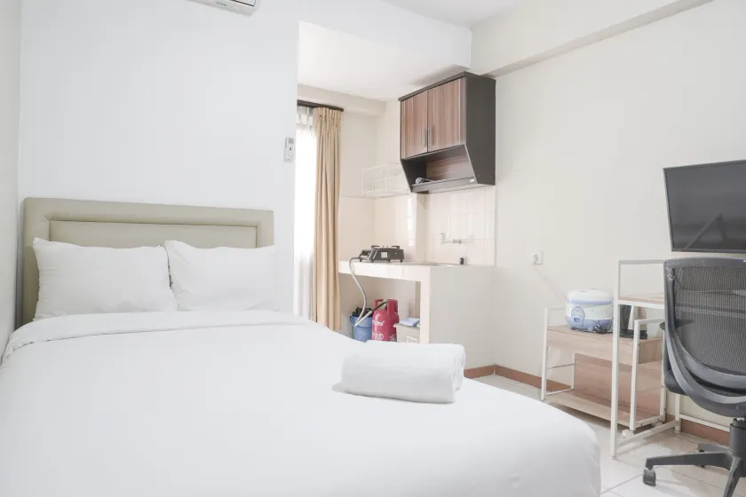 Restful and Simply Studio Apartment Green Palm Residence By Travelio - Image 1