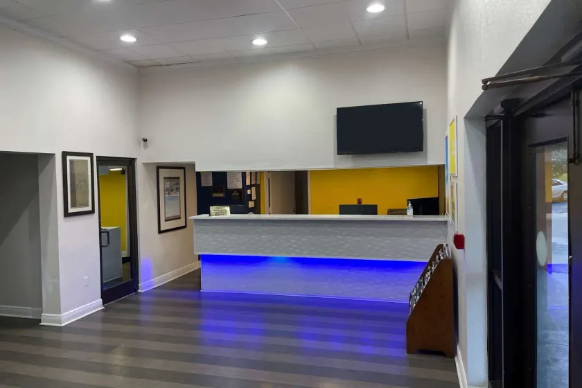 Travelodge by Wyndham Mobile Al - Lobby