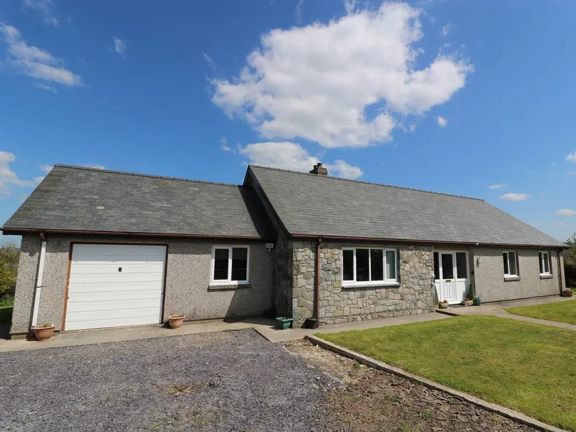 Pen Y Cae - Image 1