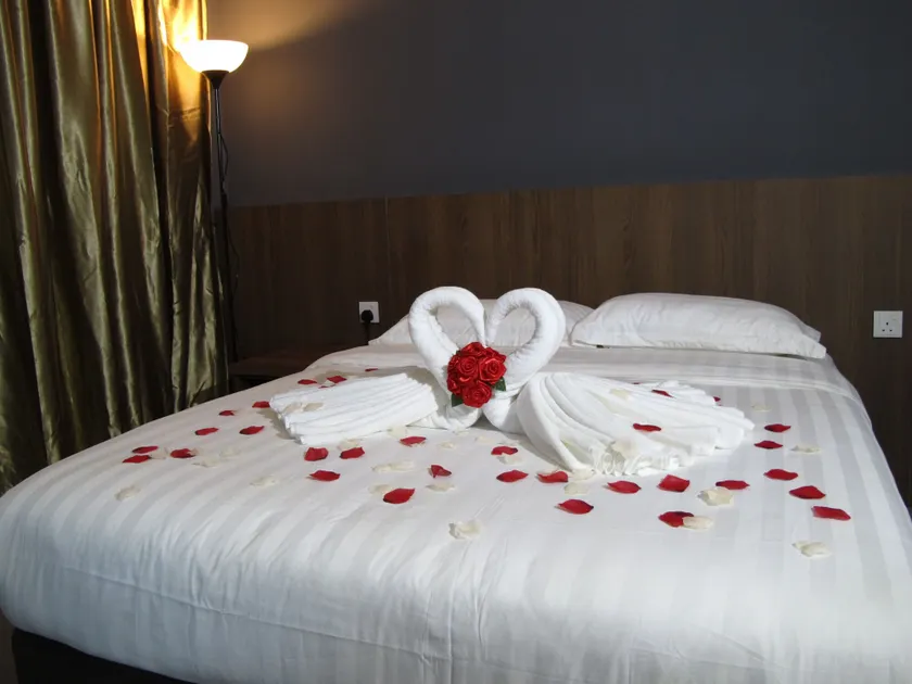 HOTEL SUKARAMAI - Image 1