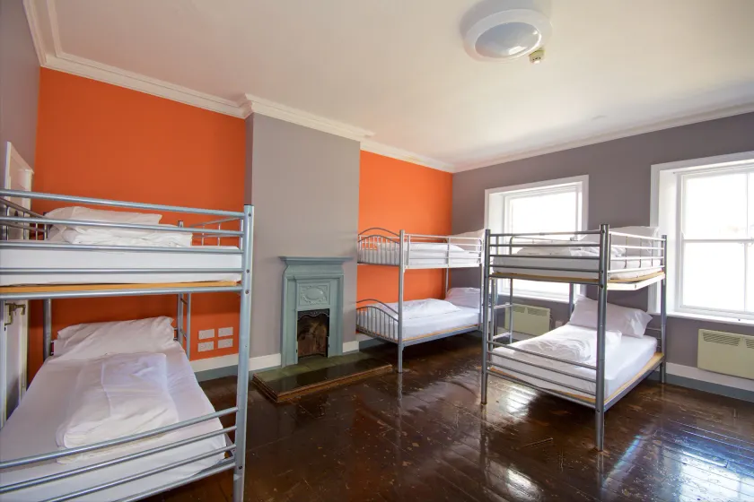 Albatross Hostel - Image 1