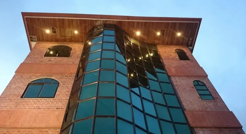 Hotel Paramuru - Image 1