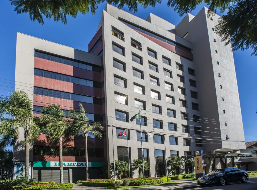 Tri Hotel Executive Caxias - Image 1
