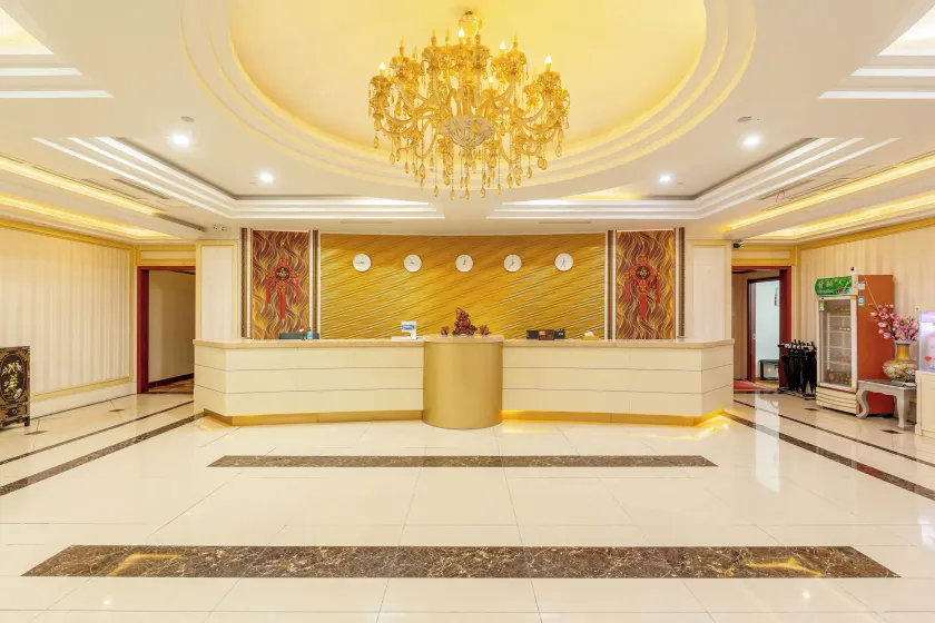 Hua Qi Kaiserdom Hotel Zhongshan Road St Michael's Cathedral and Zhanqiao Pier Qingdao - Image 1