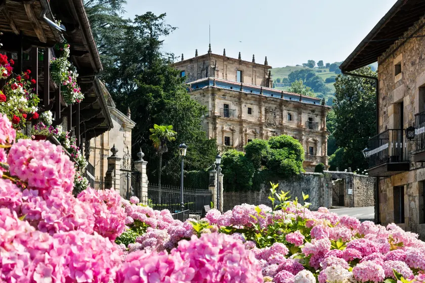 Abba Palacio de Soñanes Hotel - Image 1