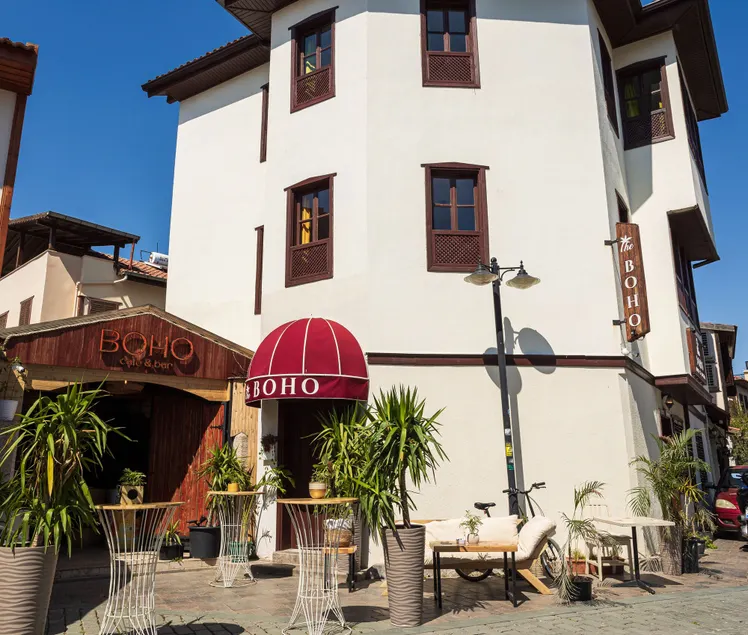 Boho Oldtown Hostel - Image 1