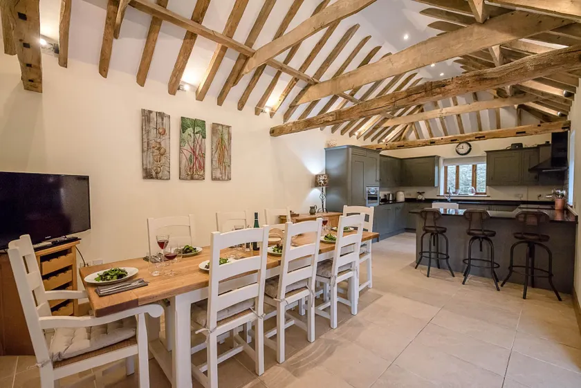 Granary Barn - Image 1