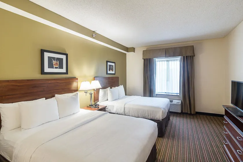 Quality Inn & Suites West Chase - Image 1
