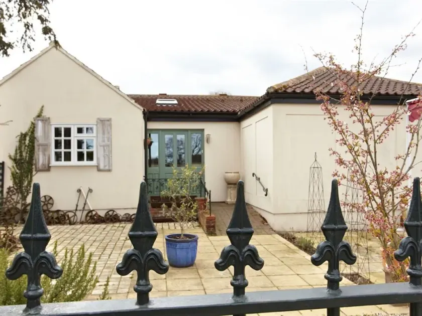 Wayside B&B - Image 1