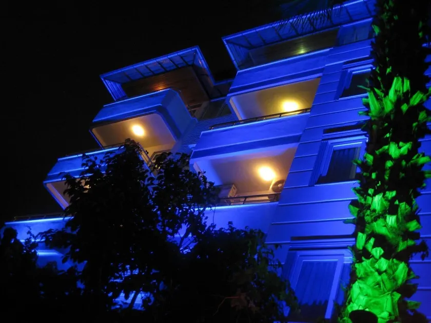 Sempati Apart Hotel - Image 1