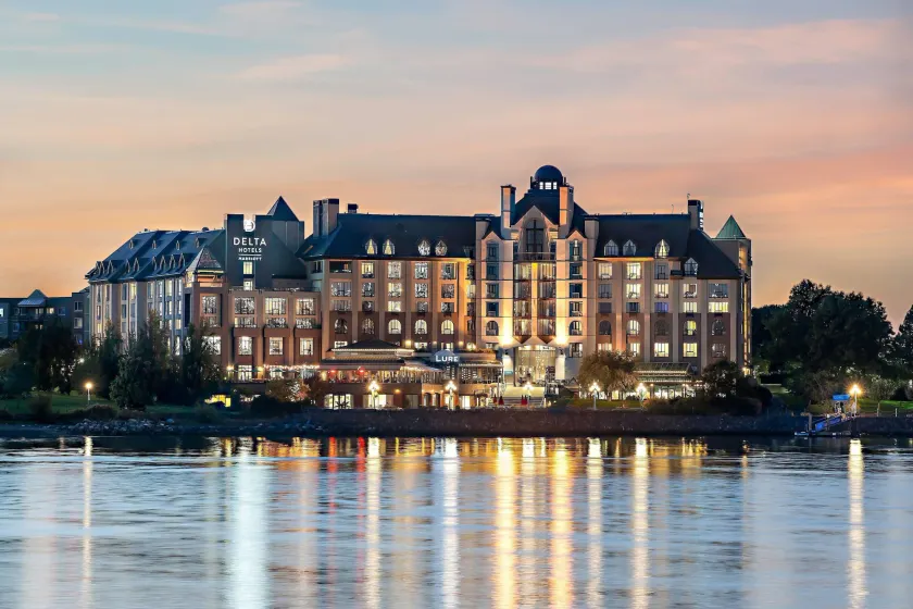 Delta Hotels by Marriott Victoria Ocean Pointe Resort - Image 1