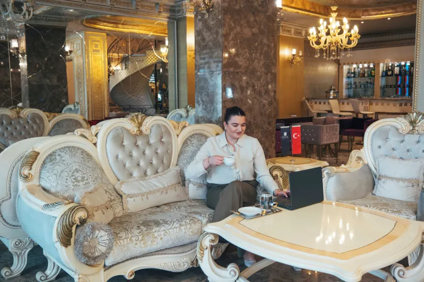 Royal Mersin Otel - Image 1