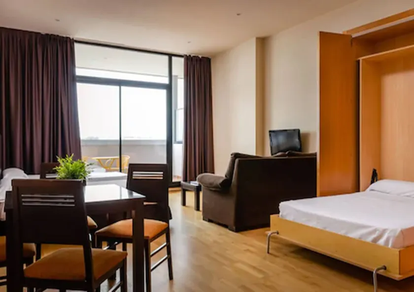 Aparthotel Wellness - Image 1