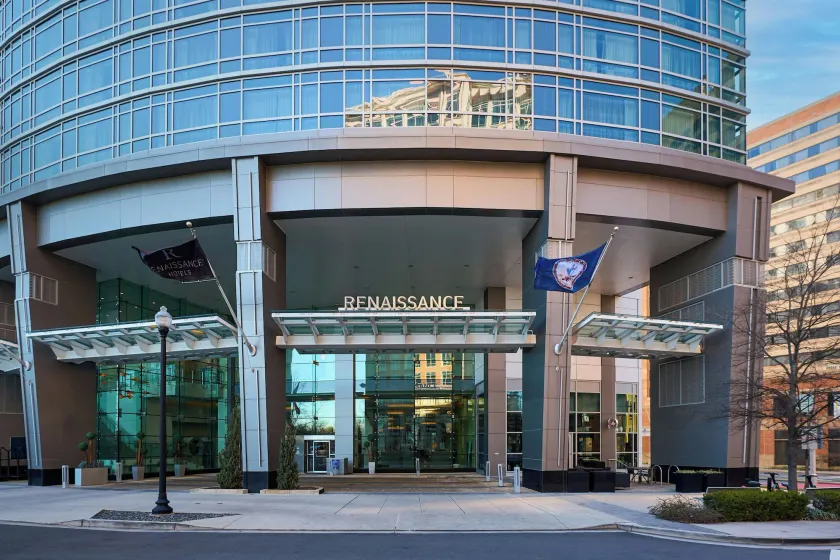 Renaissance Arlington Capital View Hotel - Image 1