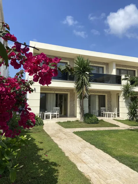Eda Motel - Image 1