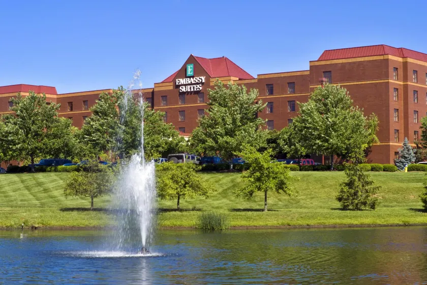 Embassy Suites by Hilton Lexington/UK Coldstream - Image 1