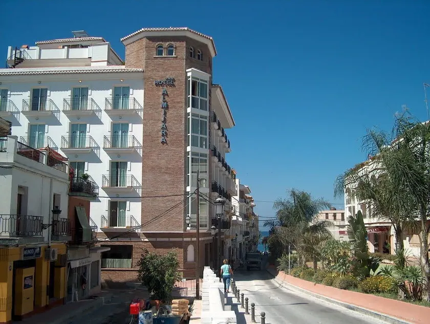 Hotel Almijara - Mares - Image 1