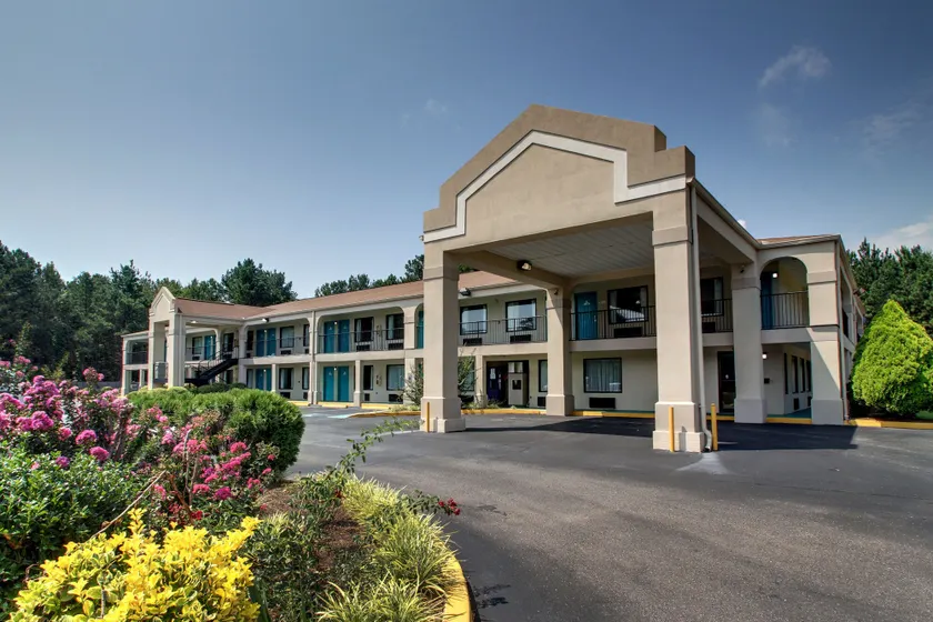 Key West Inn - Roanoke - Image 1