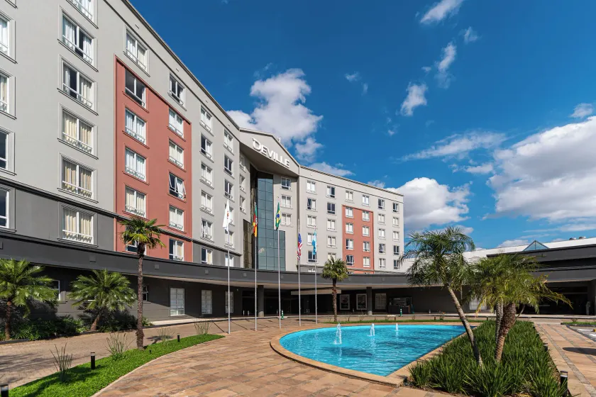 Hotel Deville Prime Porto Alegre - Image 1