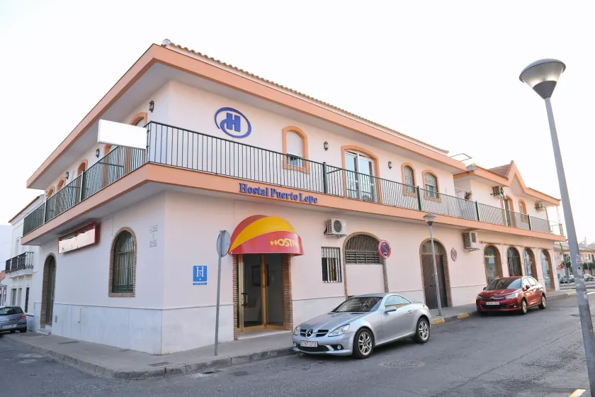 Hostal Puerto Lepe - Image 1