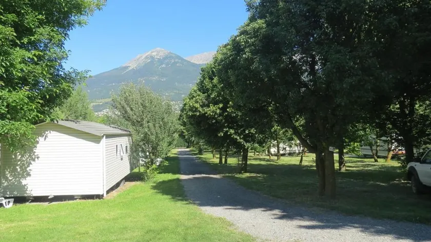 Camping La Tour - Image 1
