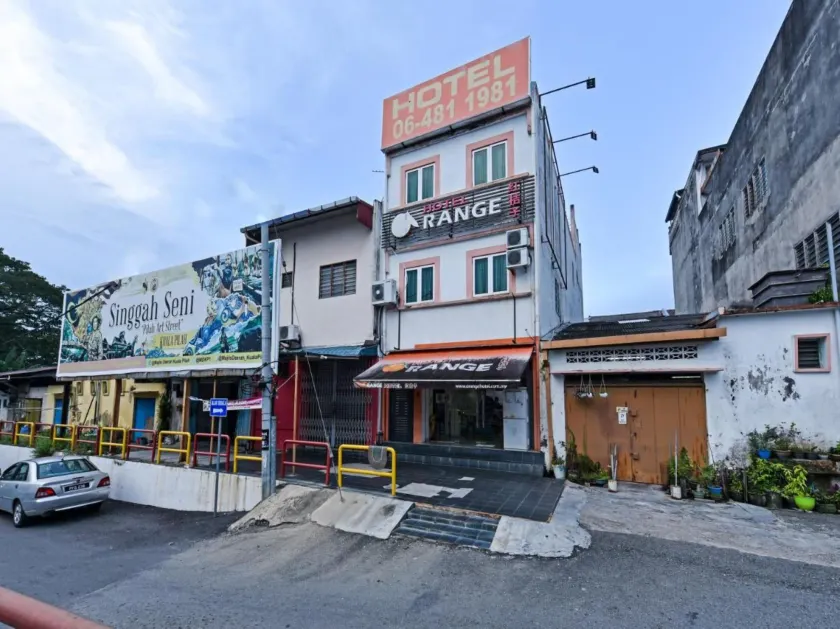 Orange Hotel Kuala Pilah - Image 1