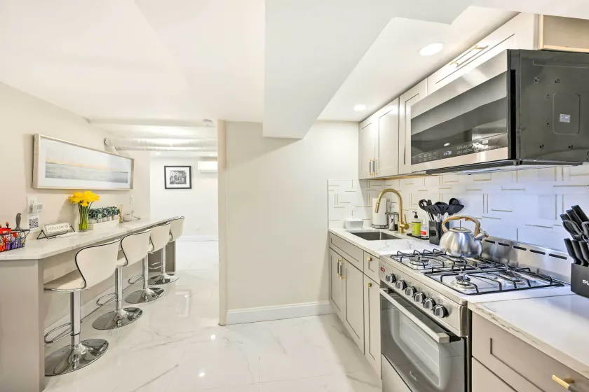 Elmont Studio Near UBS Arena, 19 Mi to Nyc! - Image 1