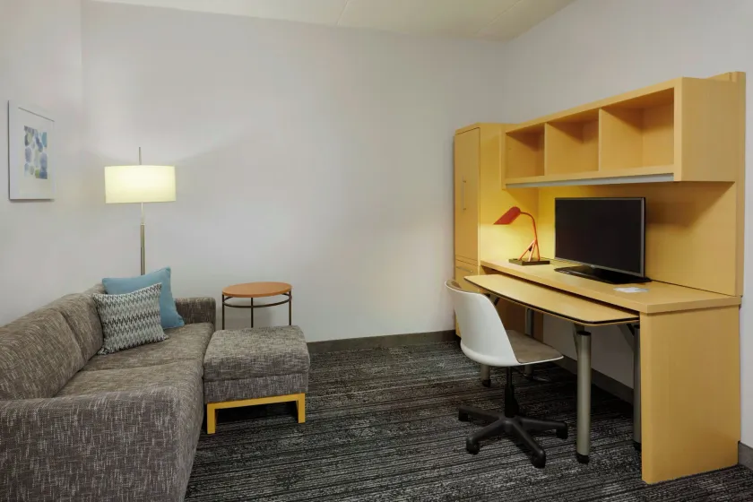 TownePlace Suites by Marriott London - Image 1