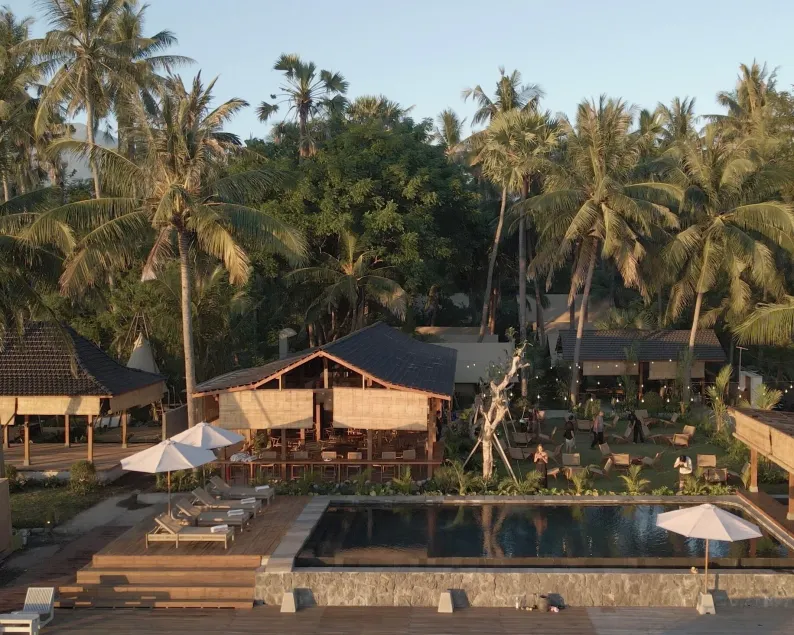 Vela Tianyar Boutique Resort - Oceanfront - Image 1
