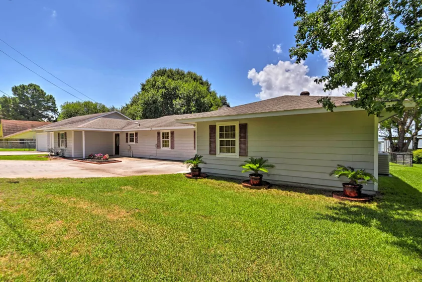 NY! Lakefront Livingston Home w / Dock nära lanseringen! - Image 1