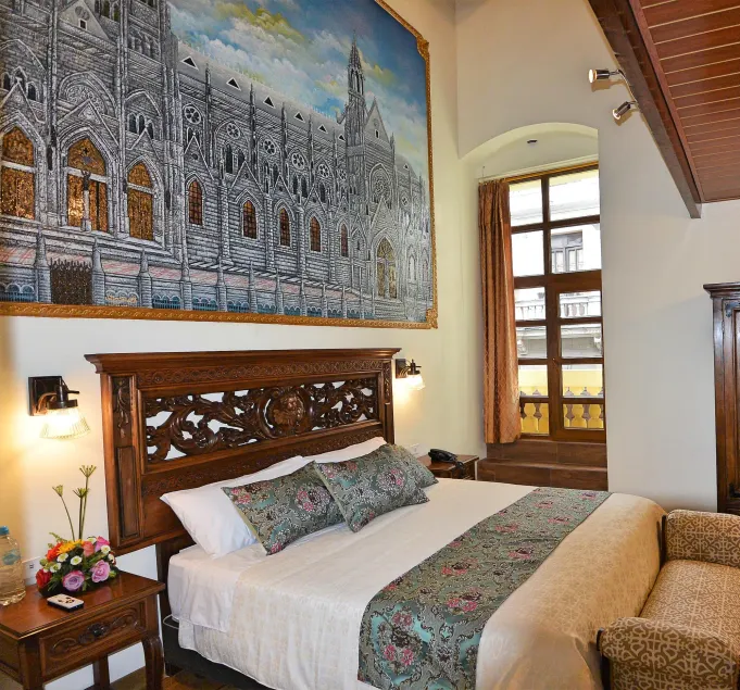 Hotel La Basílica Quito - Image 1